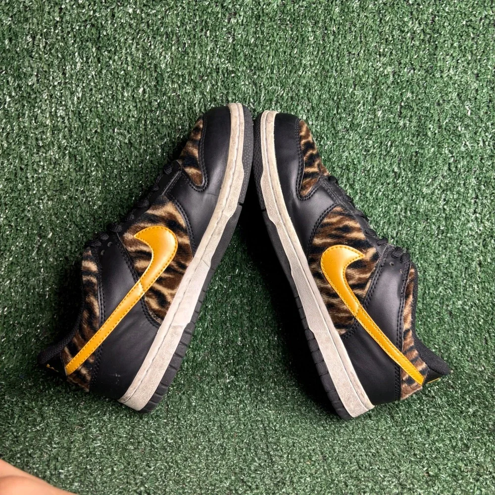 Nike Dunk Low GS Tiger Print Faux Fur Animal Pack Sneakers Black Womens 7 (5.5Y)